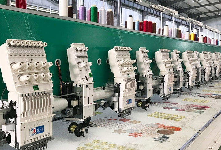 What are the key features and advantages of the control software used in computerized embroidery machines?
